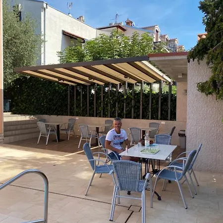 Zdjelar Aparthotel Poreč