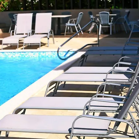 Zdjelar Porec