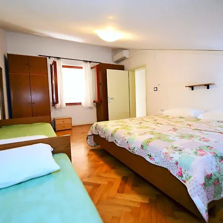 Zdjelar Porec